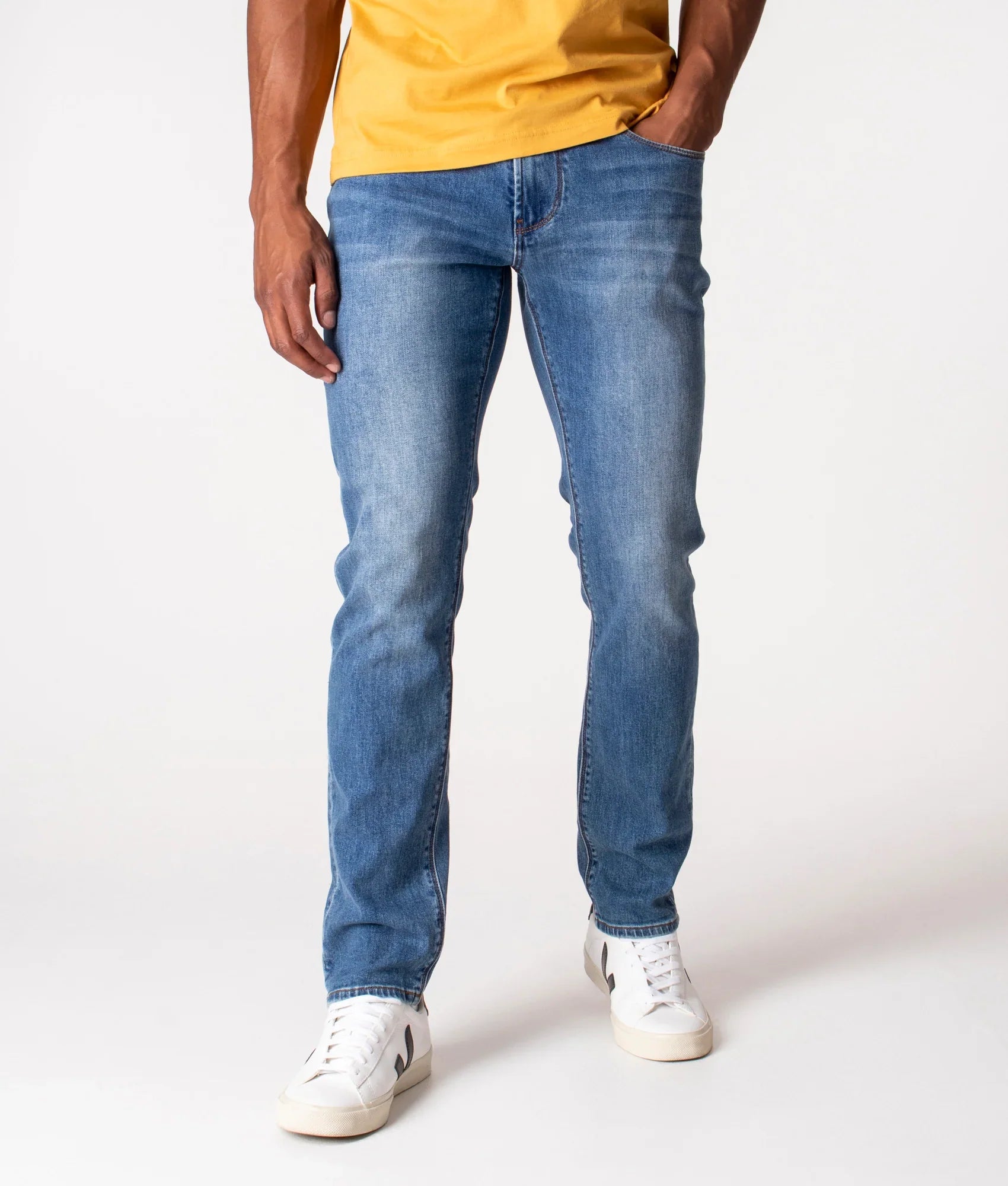JEANS & TROUSERS