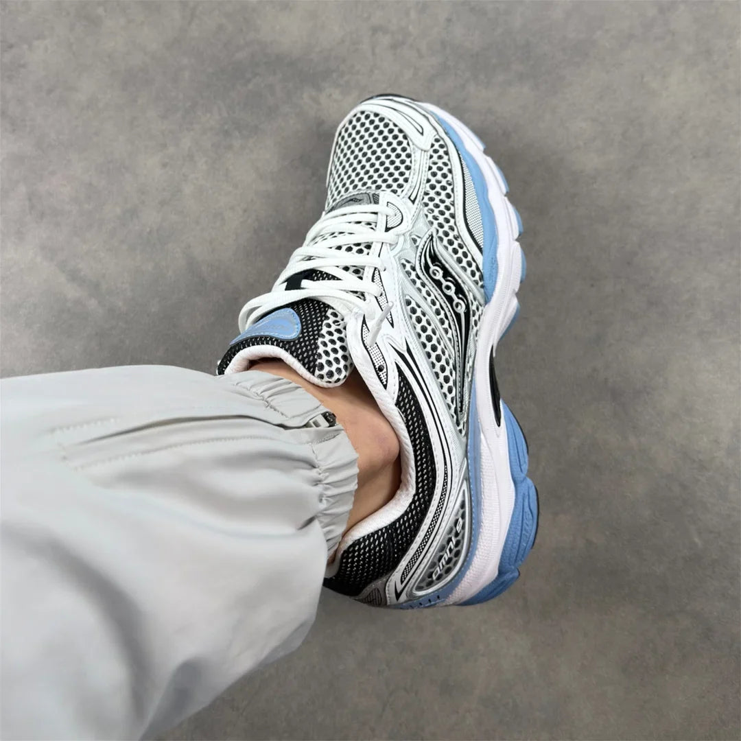 Saucony