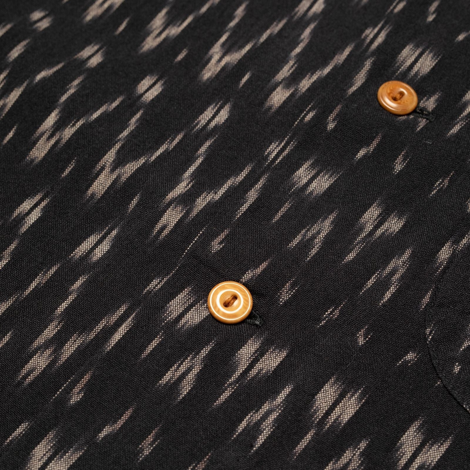 Nudie Jeans Arvid Ikat Hawaii Shirt: BLACK