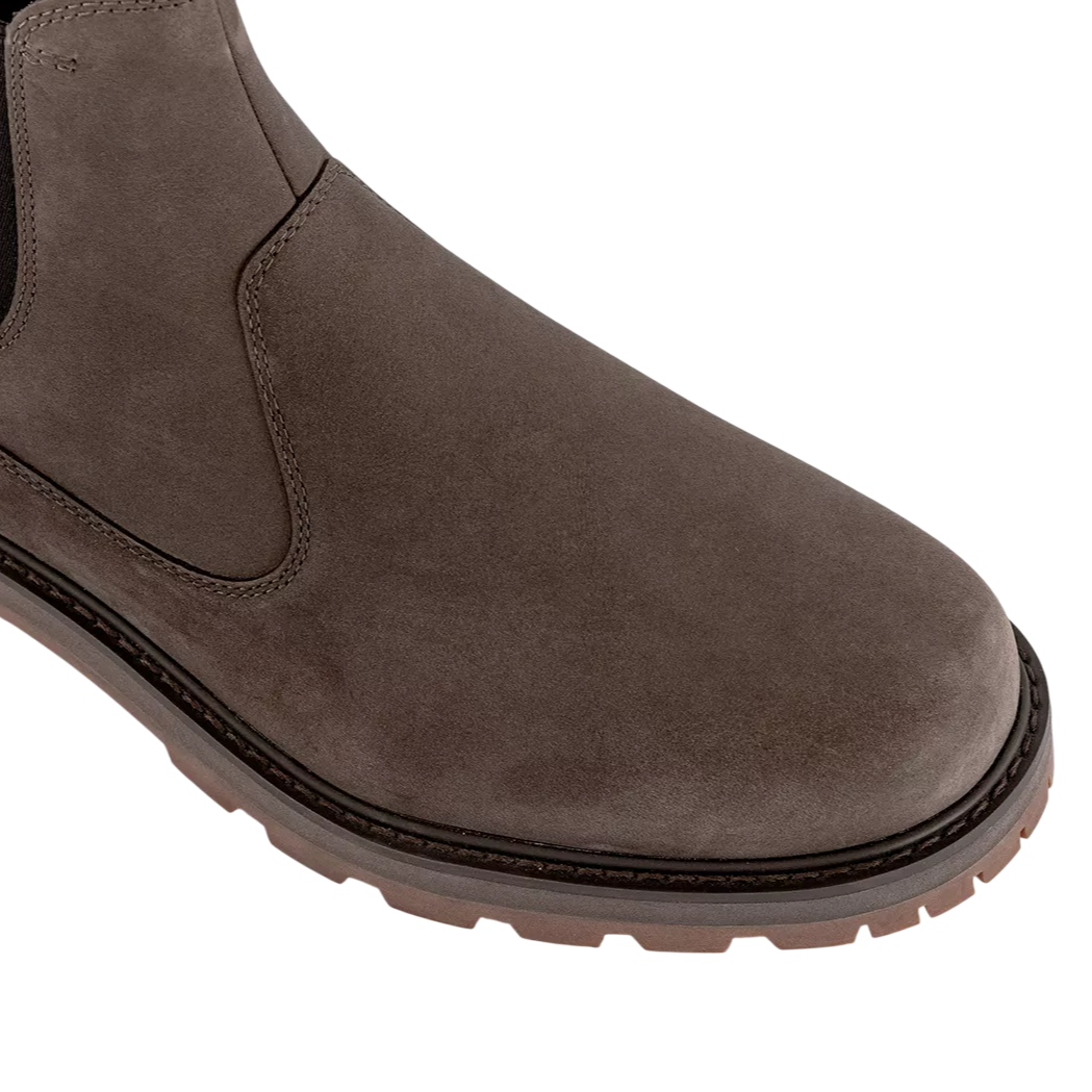 Timberland Britton Road Mid Chelsea Boot: MEDIUM BROWN